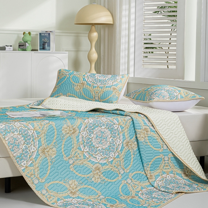 91家纺网 家纺一手货源 找家纺 美丽折2025新品6mm厚天然乳胶凉席三件套 大版印花卡通乳胶凉席平铺款 帕蓬夜色