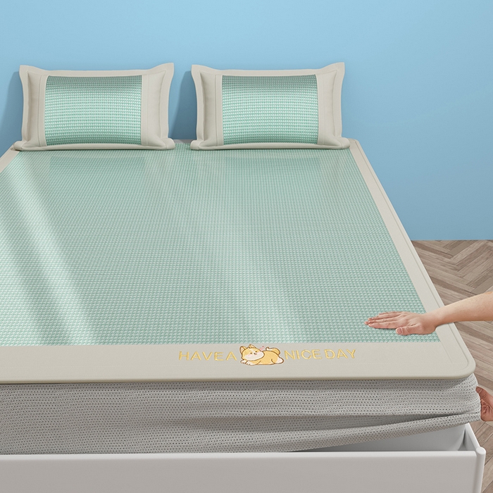 91家纺网 家纺一手货源 找家纺 绒艺席业 2025新款A类抗菌冰丝凉席系列-柯基款 绿色