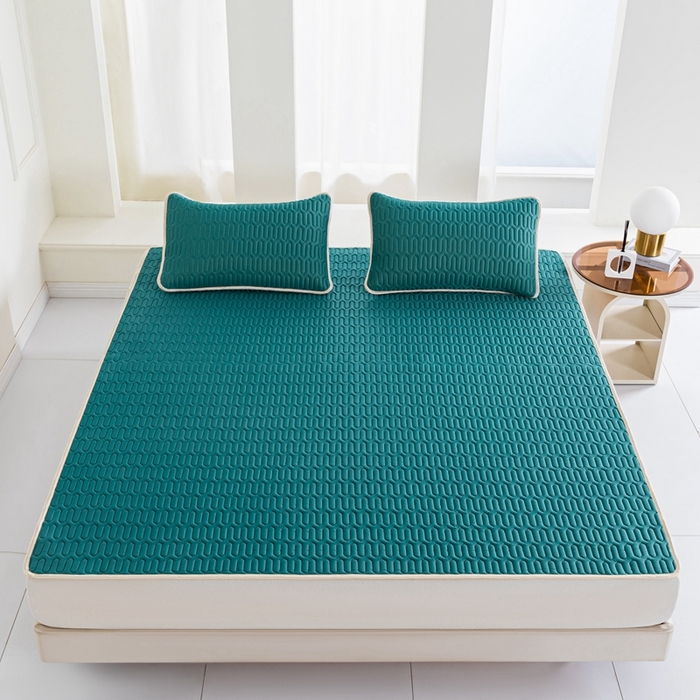 91家纺网 家纺一手货源 找家纺 美丽折2025新品6mm厚天然乳胶凉席三件套 大版印花卡通乳胶凉席平铺款 墨绿色