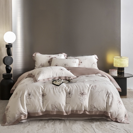 91家纺网 家纺一手货源 找家纺 （总）薏思家纺 2025新款50支莱赛尔天丝数码印花夏被+四件套（礼盒包装）