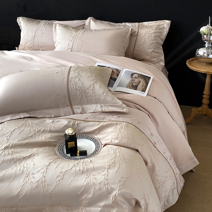 91家纺网 家纺一手货源 找家纺 优悦生活馆 2025新款冰丝浮雕绣花四件套 浪漫星河-香槟