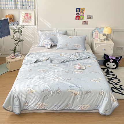 91家纺网 家纺一手货源 找家纺 （总）桃子家居 2025新款A类三丽鸥正版授权高品质牛奶丝软糯针织棉大豆夏被系列