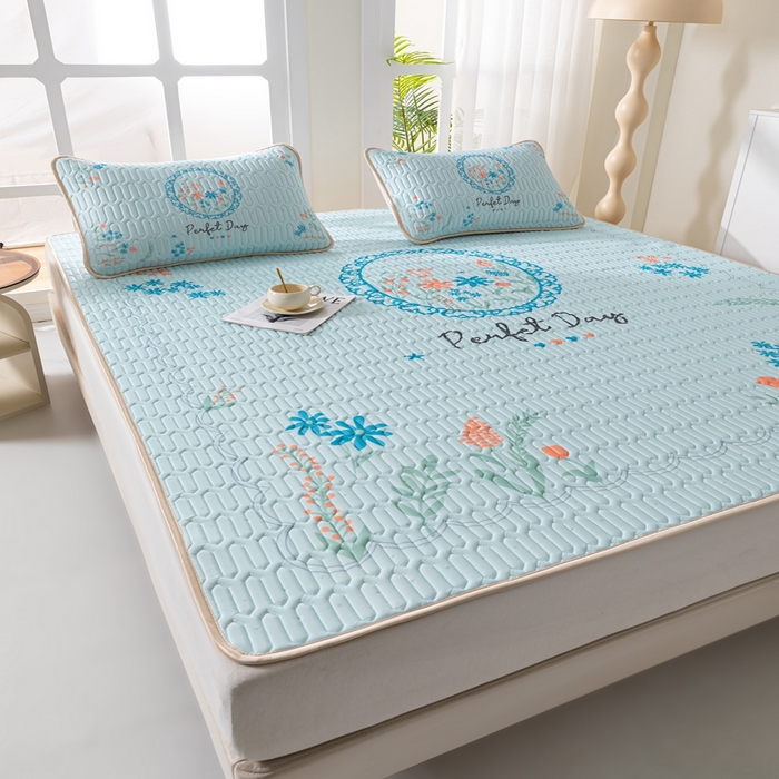 91家纺网 家纺一手货源 找家纺 美丽折2025新品6mm厚天然乳胶凉席三件套 大版印花卡通乳胶凉席平铺款 温婉花镜-蓝