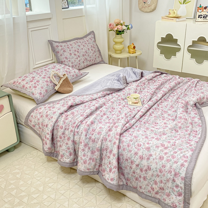 91家纺网 家纺一手货源 找家纺 顺顺家纺 2025新款凉感丝印花夏被空调被 夏夜花语