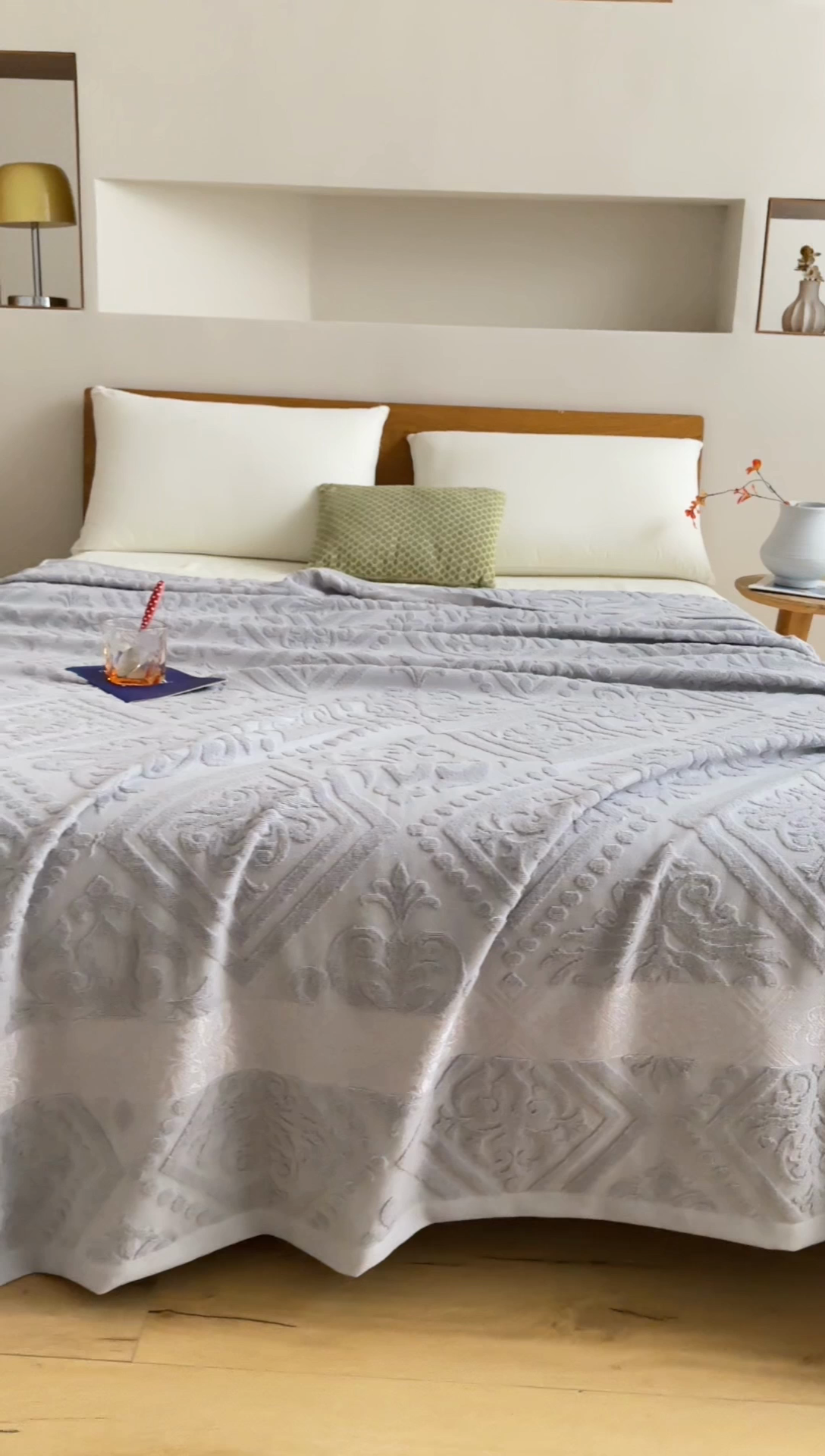 91家纺网 家纺一手货源 找家纺 爱港家纺 2025新款上海专版老式怀旧全棉A类纱布毛巾被 古韵-灰 