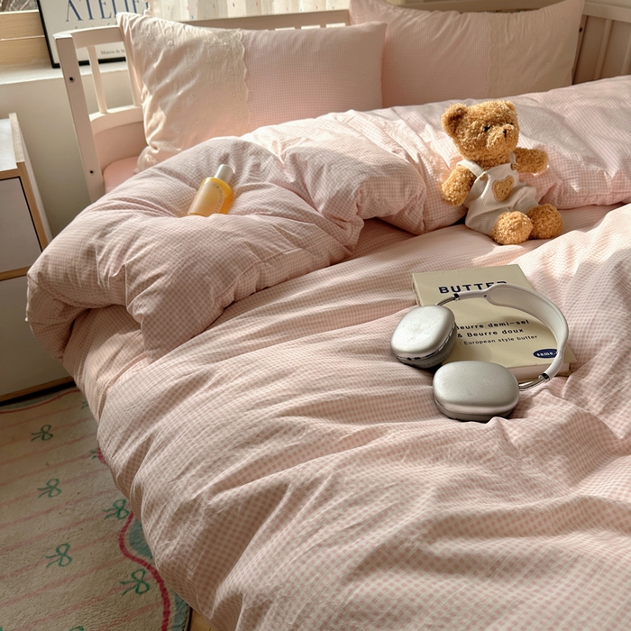 91家纺网 家纺一手货源 找家纺 顾里家纺 2025新款简约小资系列云感双层纱四件套 小粉格