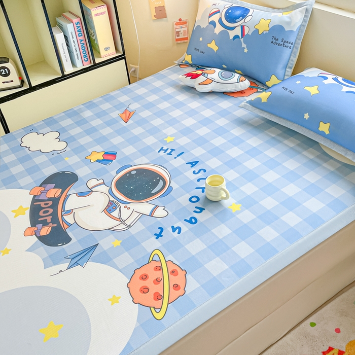 91家纺网 家纺一手货源 找家纺 博雅 2025新款独家版权A类大版数码印花1200D冰丝凉席 滑板宇航员