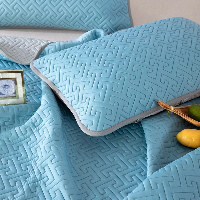 91家纺网 家纺一手货源 找家纺 美丽折2025夏季新品高端加厚全冰丝生物基乳胶凉席三件套 水洗天然乳胶凉席 孔雀蓝T