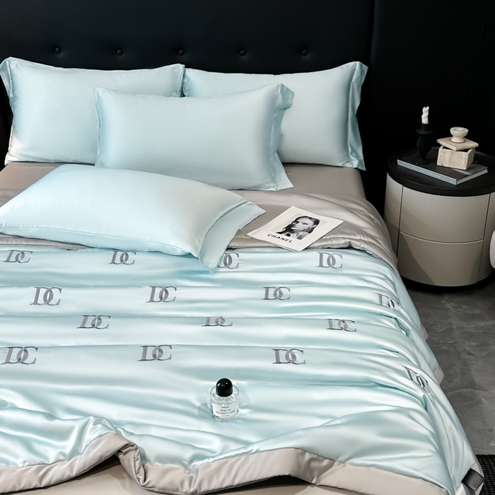 91家纺网 家纺一手货源 找家纺 满羽家纺 2025新款冰丝夏被四件套-满绣系列 DC-兰灰