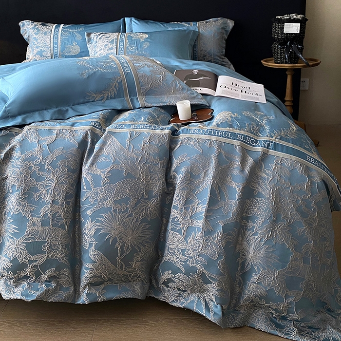 91家纺网 家纺一手货源 找家纺 优悦生活馆 2025新款冰丝浮雕绣花四件套 迷雾花园-蓝