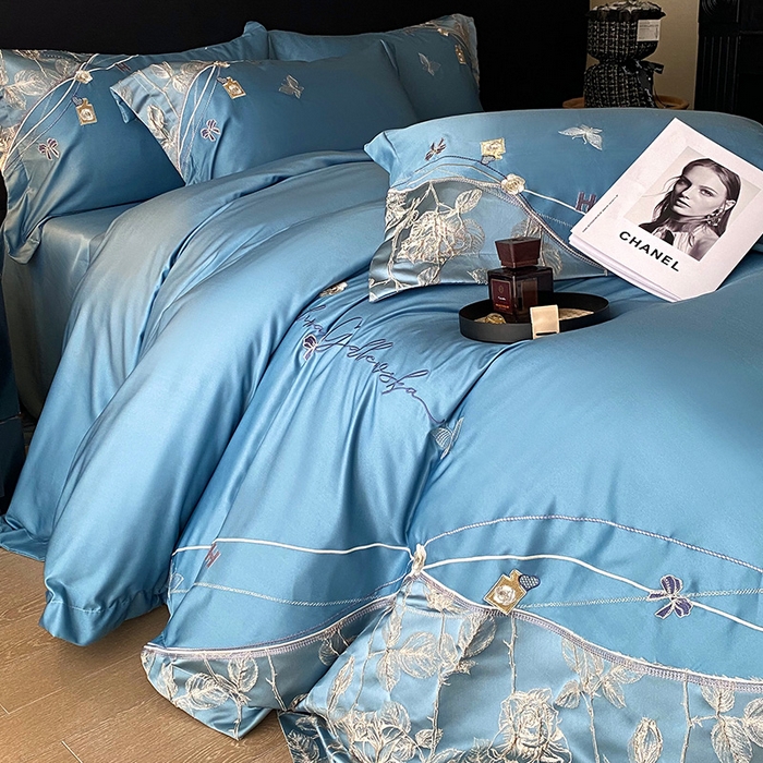 91家纺网 家纺一手货源 找家纺 优悦生活馆 2025新款冰丝浮雕绣花四件套 幽兰轻舞-蓝