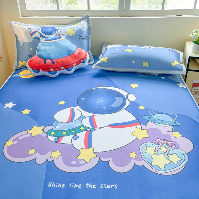 91家纺网 家纺一手货源 找家纺 博雅 2025新款独家版权A类大版数码印花1200D冰丝凉席 星际宇航员