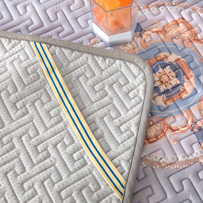 91家纺网 家纺一手货源 找家纺 美丽折2025夏季新品高端加厚全冰丝生物基乳胶凉席三件套 水洗天然乳胶凉席 富贵华庭紫