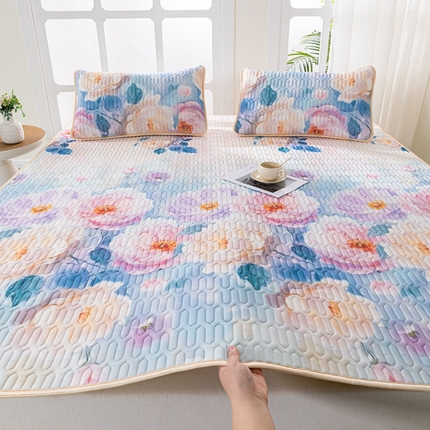 91家纺网 家纺一手货源 找家纺 （总）美丽折2025新品6mm厚天然乳胶凉席三件套 大版印花卡通乳胶凉席平铺款