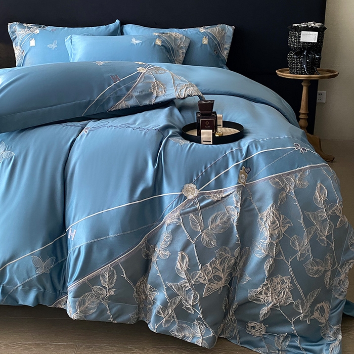 91家纺网 家纺一手货源 找家纺 优悦生活馆 2025新款冰丝浮雕绣花四件套 幽兰轻舞-蓝