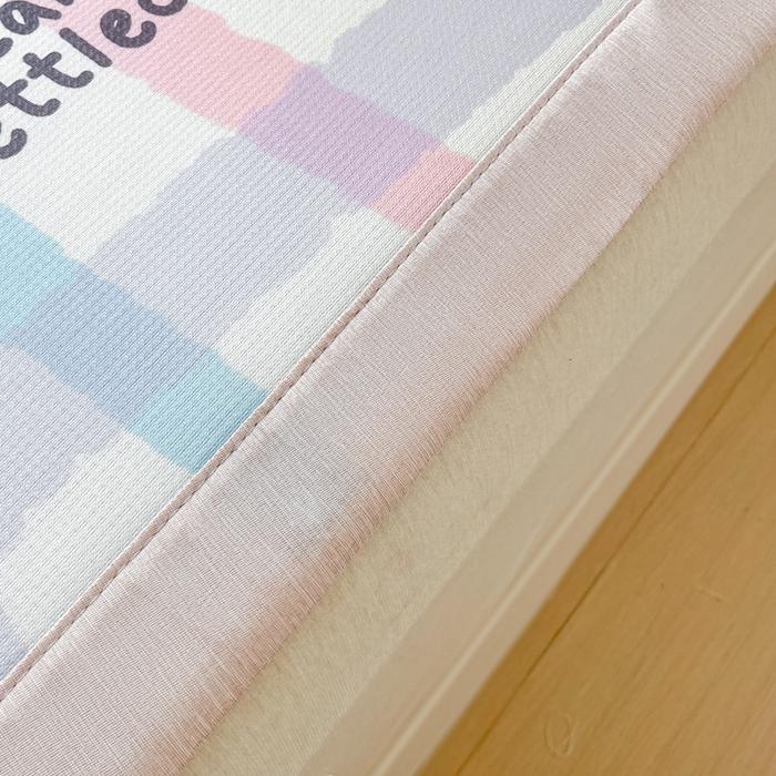 91家纺网 家纺一手货源 找家纺 博雅 2025新款独家版权A类大版数码印花1200D冰丝凉席 派对卡皮巴拉