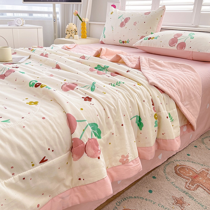 91家纺网 家纺一手货源 找家纺 思雅庭 2025新款里外全棉夏被新疆棉花夏凉被空调被 甜蜜樱桃