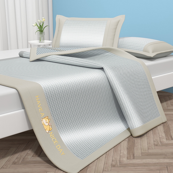 91家纺网 家纺一手货源 找家纺 绒艺席业 2025新款A类抗菌冰丝凉席系列-柯基款 灰色