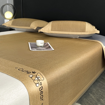 莱米家纺 2025新款加厚凉感绣花冰藤席 幸运熊—金咖-凉席