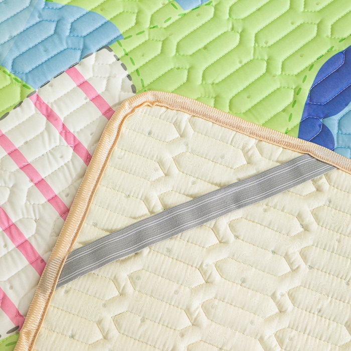 91家纺网 家纺一手货源 找家纺 美丽折2025新品6mm厚天然乳胶凉席三件套 大版印花卡通乳胶凉席平铺款 酷玩龙