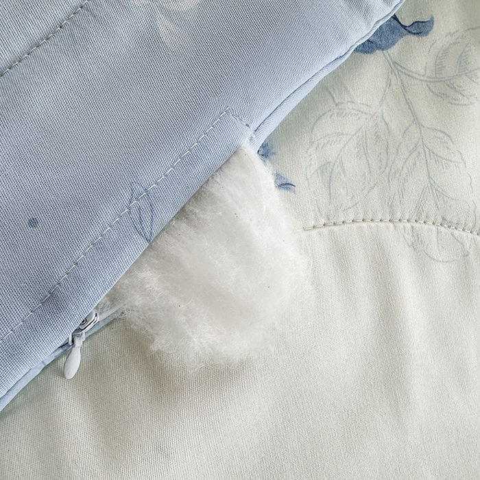 91家纺网 家纺一手货源 找家纺 瑜珠家纺 2025新款里外全棉棉花夏被 青花舞梦