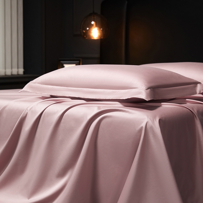 91家纺网 家纺一手货源 找家纺 秀色2025新款A类高端100s新疆长绒棉纯棉床单单件全棉单人贡缎加厚被单三件套 莫奈-玉颜粉