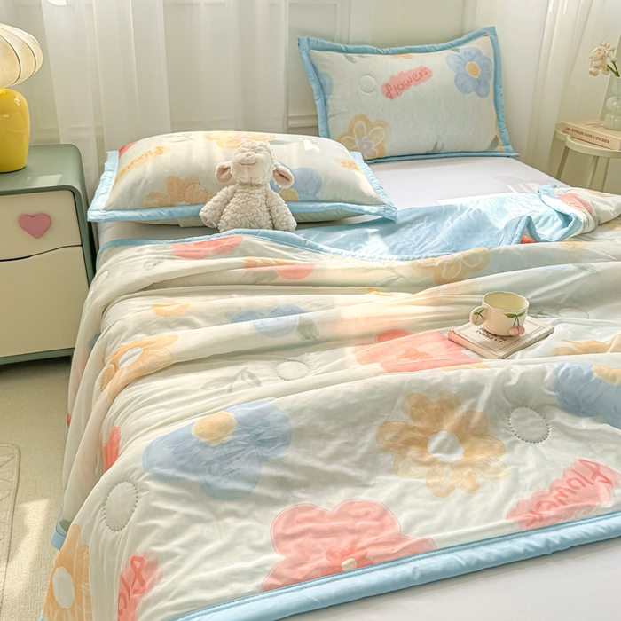 91家纺网 家纺一手货源 找家纺 顺顺家纺 2025新款凉感丝印花夏被空调被 夏花灿烂