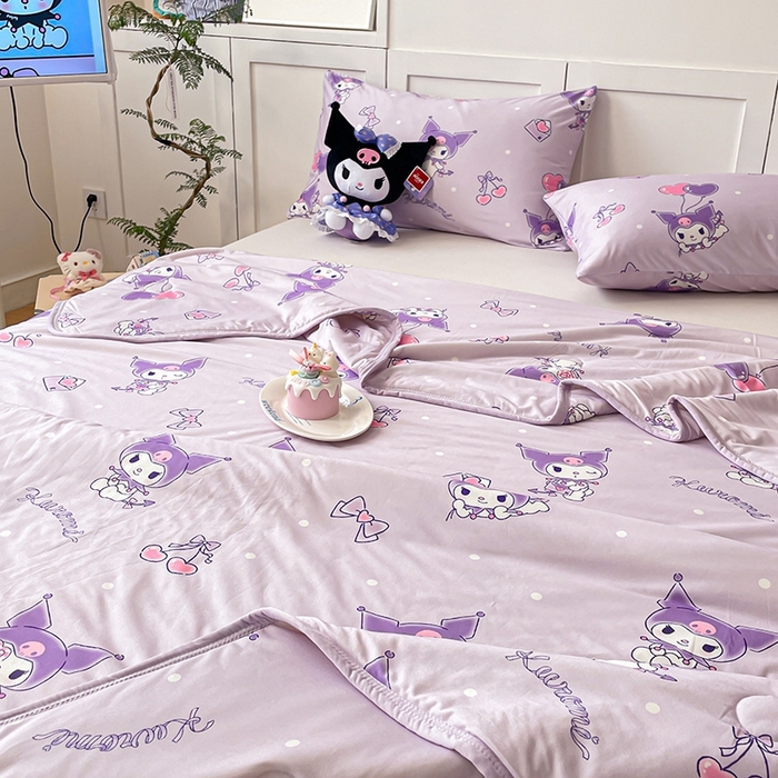 91家纺网 家纺一手货源 找家纺 金爱家2025新款A类三丽鸥正版授权高品质牛奶丝软糯针织棉大豆夏被系列详情 针织棉三丽鸥-樱桃库洛米