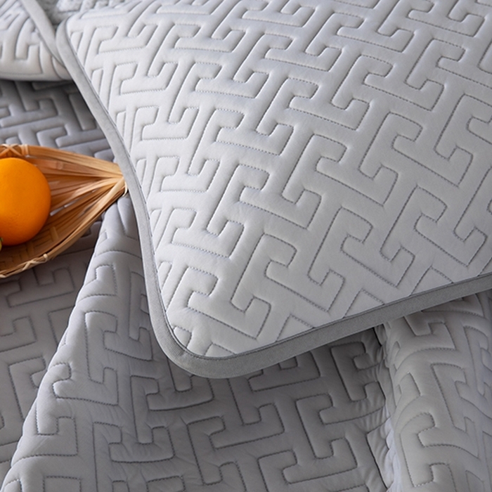 91家纺网 家纺一手货源 找家纺 美丽折2025夏季新品高端加厚全冰丝生物基乳胶凉席三件套 水洗天然乳胶凉席 经典灰T