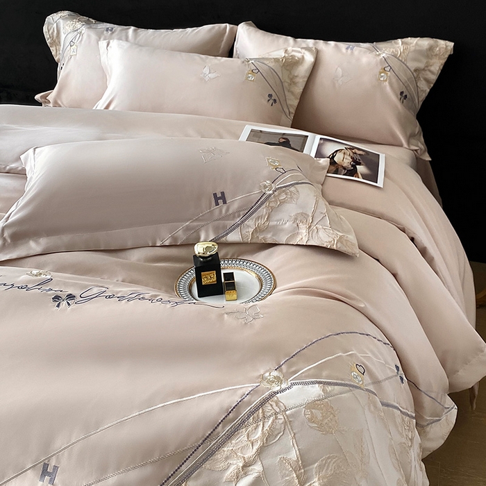 91家纺网 家纺一手货源 找家纺 优悦生活馆 2025新款冰丝浮雕绣花四件套 幽兰轻舞-香槟