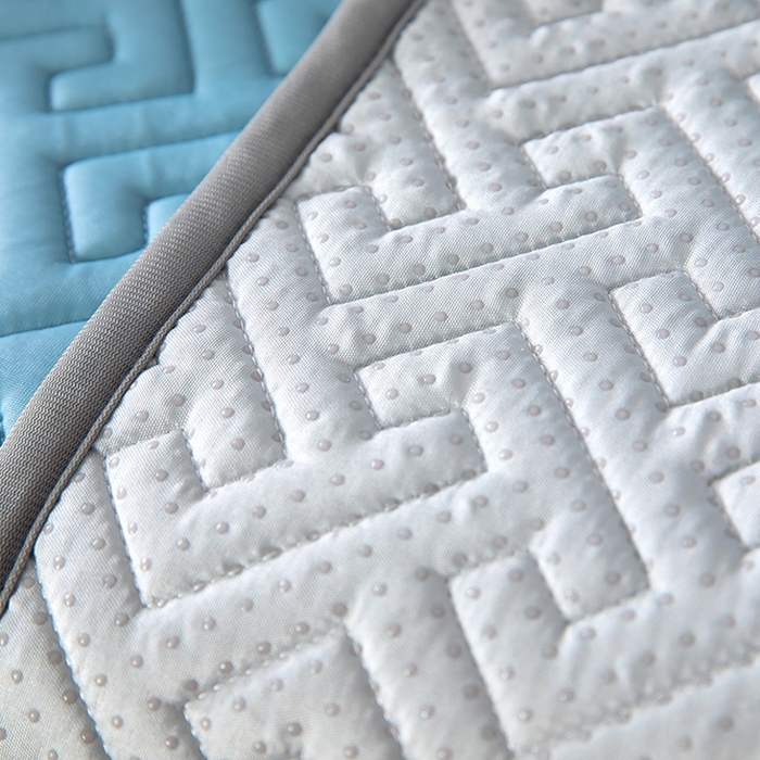 91家纺网 家纺一手货源 找家纺 美丽折2025夏季新品高端加厚全冰丝生物基乳胶凉席三件套 水洗天然乳胶凉席 孔雀蓝T