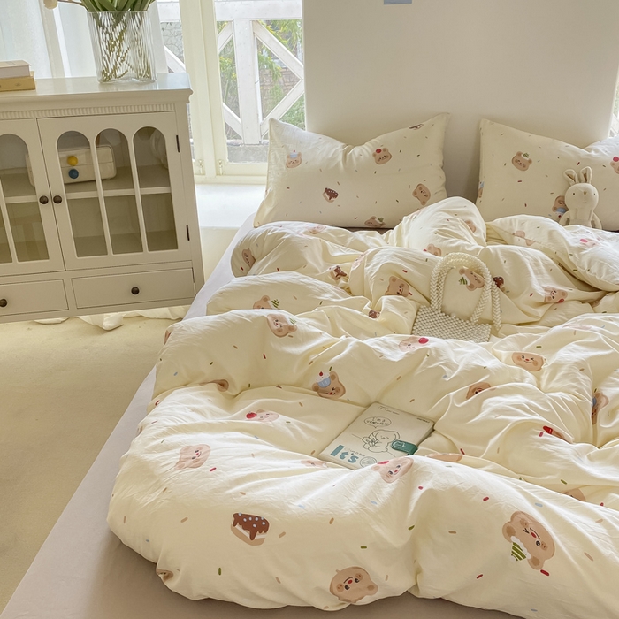 91家纺网 家纺一手货源 找家纺 【提供买家秀】2025直播云感皱皱棉四件套水洗棉简约风小碎花被套床笠三件套-平铺图 蛋糕熊