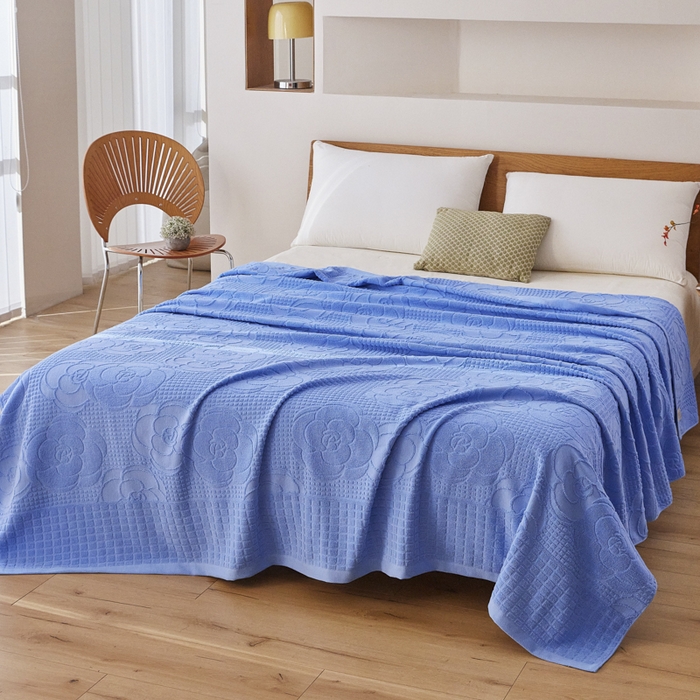 91家纺网 家纺一手货源 找家纺 爱港家纺 2025新款上海专版老式怀旧全棉A类纱布毛巾被 茶花-蓝