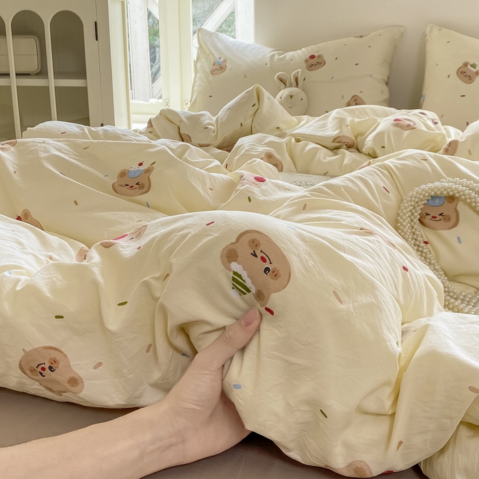 91家纺网 家纺一手货源 找家纺 【提供买家秀】2025直播云感皱皱棉四件套水洗棉简约风小碎花被套床笠三件套-平铺图 蛋糕熊