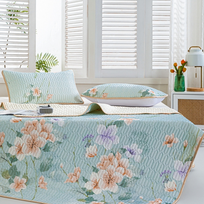 91家纺网 家纺一手货源 找家纺 美丽折2025新品6mm厚天然乳胶凉席三件套 大版印花卡通乳胶凉席平铺款 曼谷花海