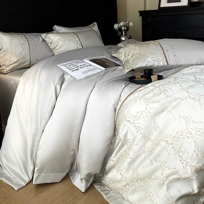 91家纺网 家纺一手货源 找家纺 优悦生活馆 2025新款冰丝浮雕绣花四件套 浪漫星河-灰绿