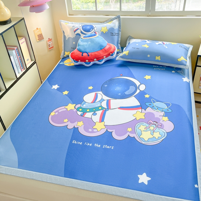 91家纺网 家纺一手货源 找家纺 博雅 2025新款独家版权A类大版数码印花1200D冰丝凉席 星际宇航员