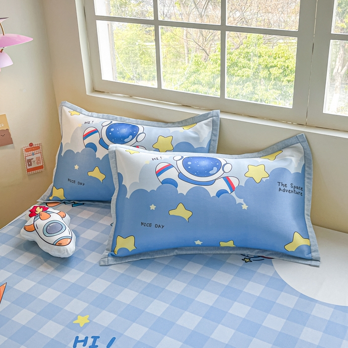 91家纺网 家纺一手货源 找家纺 博雅 2025新款独家版权A类大版数码印花1200D冰丝凉席 滑板宇航员