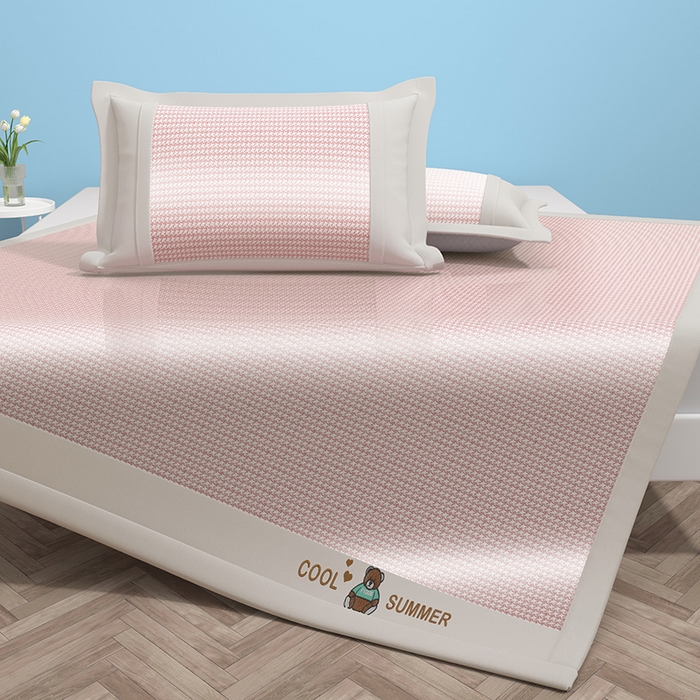 91家纺网 家纺一手货源 找家纺 （总）绒艺席业 2025新款A类抗菌冰丝凉席系列-小冰熊款