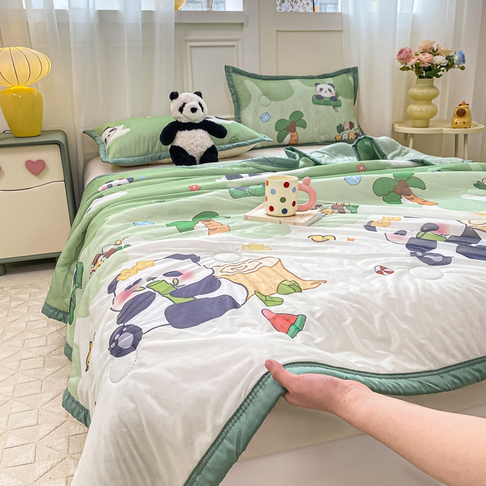 91家纺网 家纺一手货源 找家纺 顺顺家纺 2025新款凉感丝印花夏被空调被 萌宝熊猫