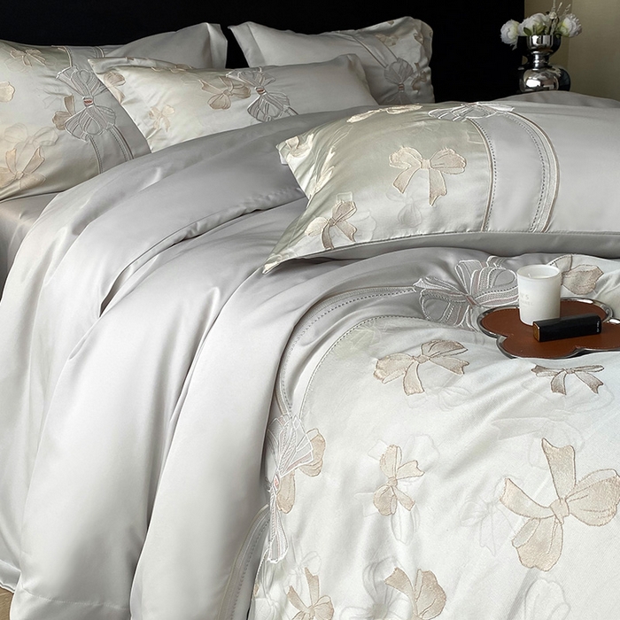 91家纺网 家纺一手货源 找家纺 优悦生活馆 2025新款冰丝浮雕绣花四件套 暮光之城-灰绿