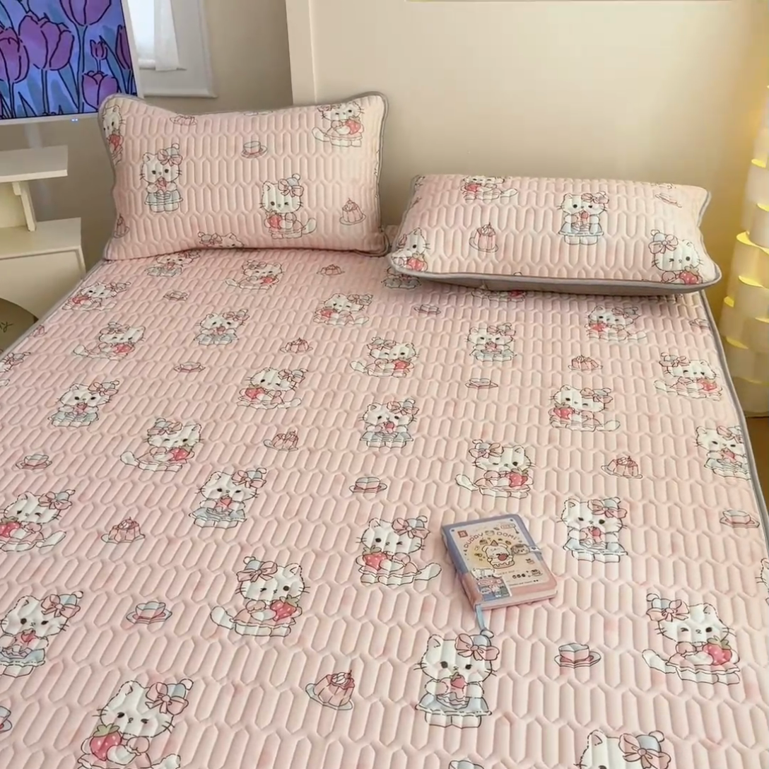 91家纺网 家纺一手货源 找家纺 柒月家居 2025新款小清新乳胶凉席 粉色猫咪