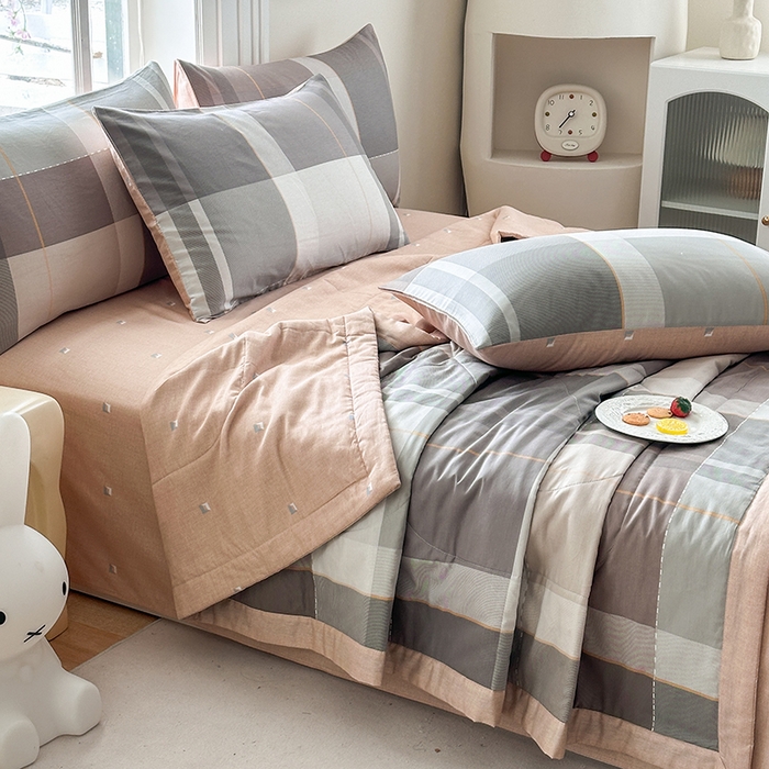 91家纺网 家纺一手货源 找家纺 瑜珠家纺 2025新款里外全棉棉花夏被 费城时光