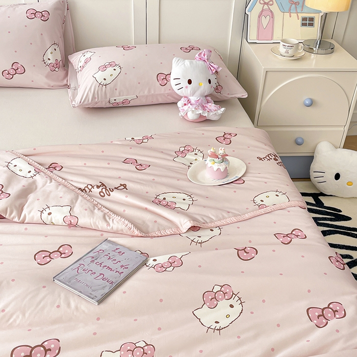 91家纺网 家纺一手货源 找家纺 桃子家居 2025新款A类三丽鸥正版授权高品质牛奶丝软糯针织棉大豆夏被系列 针织棉三丽鸥-爱心美少女kitty