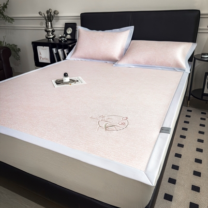 倾慕家纺 2025新款PE50凉感刺绣凉席 郁金香粉PE刺绣款