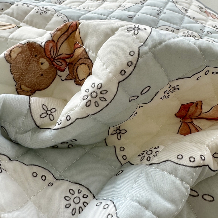 91家纺网 家纺一手货源 找家纺 爱港家纺 2025新款凉感丝双人长枕巾 夏季情侣枕头巾 绑带长枕巾 甜梦堡 120*48