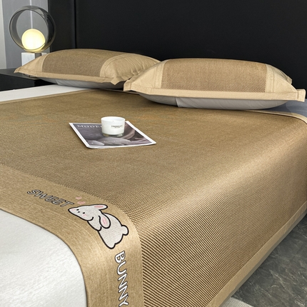 91家纺网 家纺一手货源 找家纺 （总）莱米家纺 2025新款加厚凉感绣花冰藤席