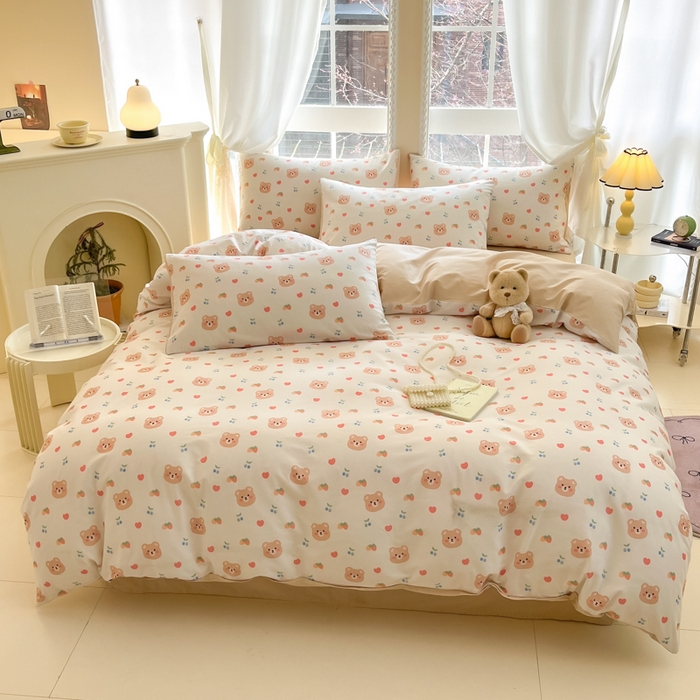 91家纺网 家纺一手货源 找家纺 仔仔熊 2025新款全棉印花四件套 爱心小熊