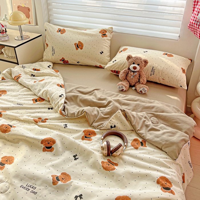 91家纺网 家纺一手货源 找家纺 妖妖家纺 2025新款超柔双层纱糯糯针织棉夏凉被四件套 呆萌泰迪