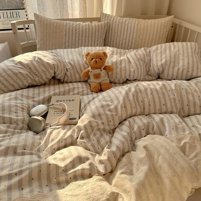 91家纺网 家纺一手货源 找家纺 顾里家纺 2025新款简约小资系列云感双层纱四件套 条纹星星灰